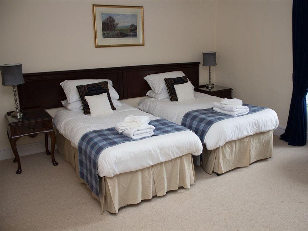 Bennachie Lodge Hotel Kemnay Extérieur photo